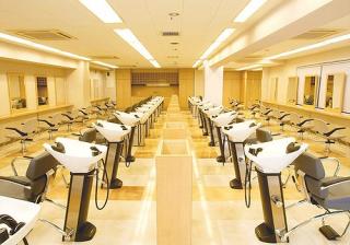 九州美容専門学校