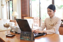 ザ・ナハテラス 瀬長　沙弥香